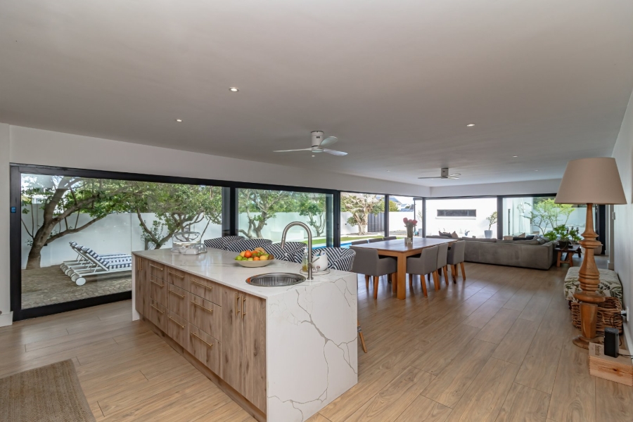 4 Bedroom Property for Sale in Vermont Western Cape